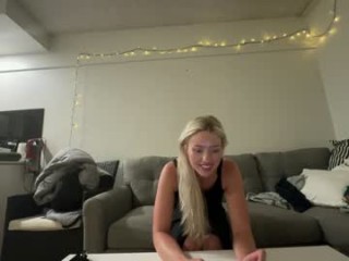 dripwithb Nasty cam doll sucks a cock of her lover to make him fuck her. on live cam
