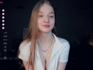 _magic_smile_ Longhaired teen cam doll with sexy body gets nailed on live cam
