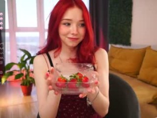 oki_dokie cam doll gets banged from behind after sucking stiff fat rod on live cam
