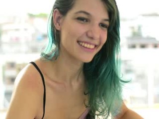 loollypop24 Naked teenie shows her perfect skills of cocksucking on live cam
