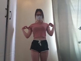 cutepussy Gorgeous cam doll feels jizz on her back after nice banging. on live cam